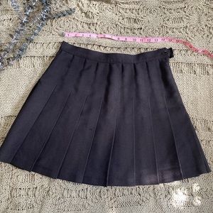 American Apparel black pleated tennis skirt